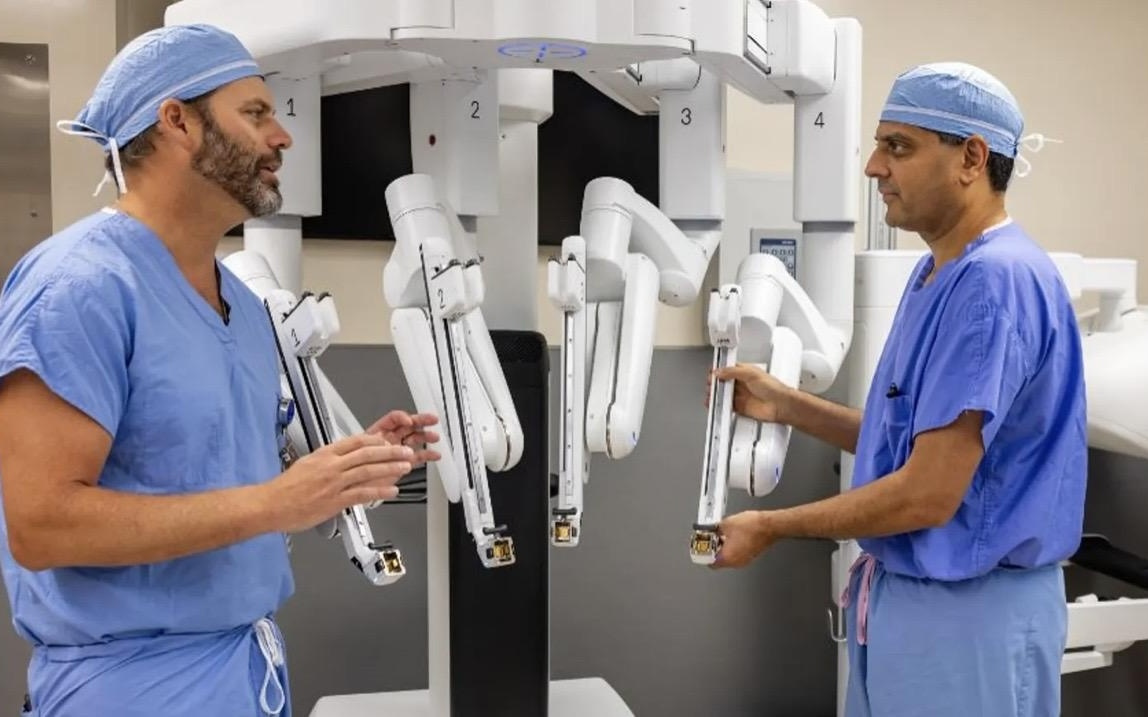 算力飙升万倍，无需开胸！达芬奇机器人再添手术新技能，马斯克预言将成真？