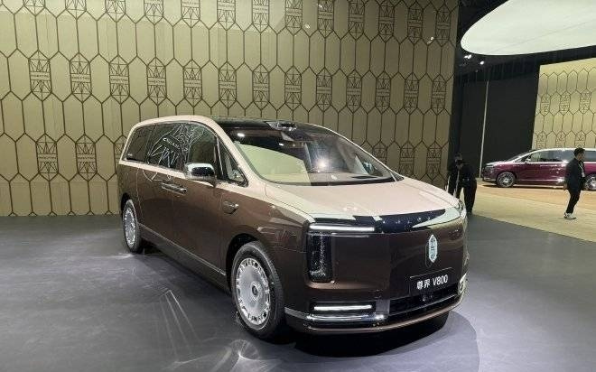 没人比余承东更懂尊界V800