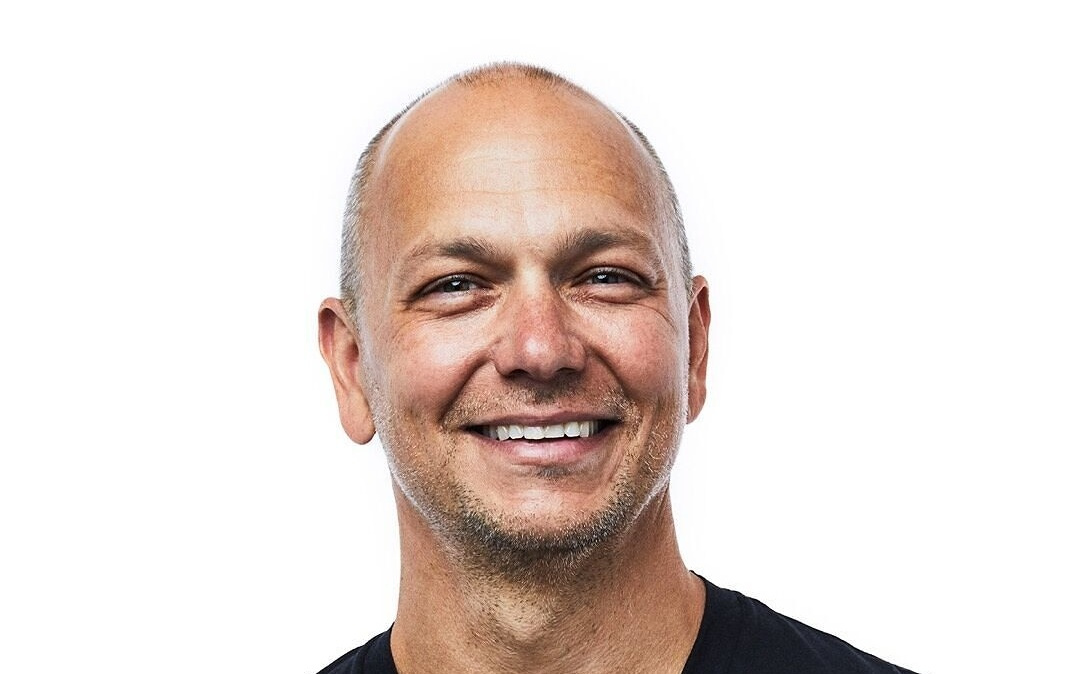 “iPod之父”Tony Fadell炮轰苹果AI营销：不再务实、纯搞噱头