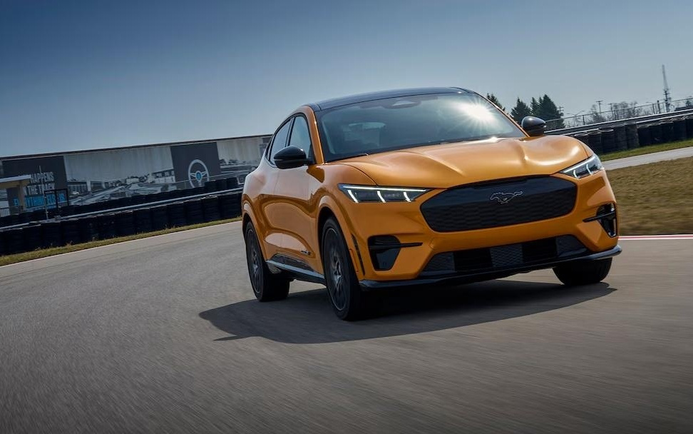 福特CEO法利：软件是比电动汽车、中国汽车更严峻的挑战