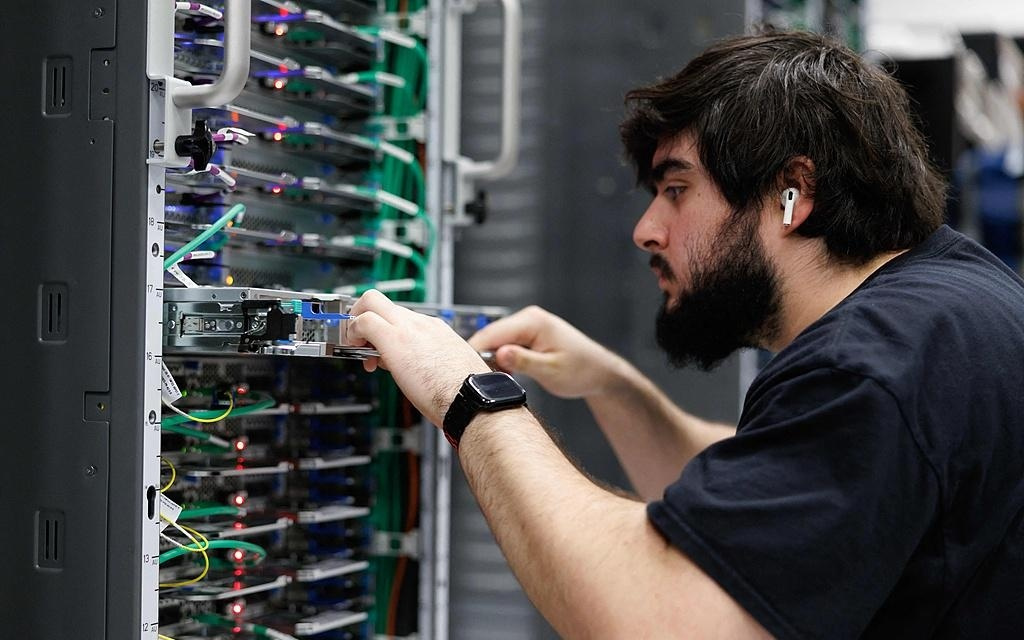 AI产业重心转向“推理”，英伟达“万亿预期”能否打动市场？