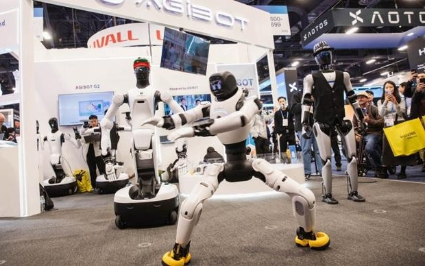 知名机构统计：中国包揽全球人形机器人前六名，智元位列榜首，出货量远超美国