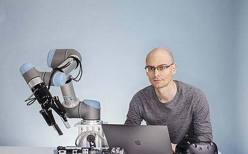 「数字AGI」已死？亚马逊内部重组，撕掉纯算法派最后的遮羞布