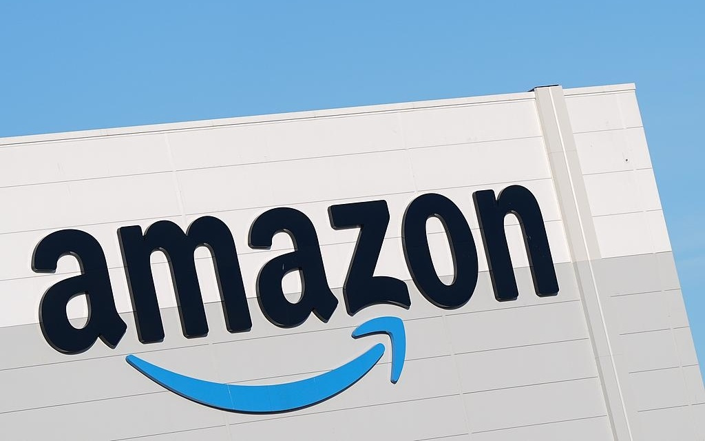 亚马逊开出激进AI账单，2026年资本开支预计将达2000亿美元