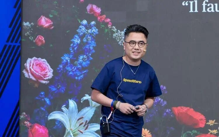 折叠屏的第二次“展开”:当硬件卷到头,vivo X Fold 把答案交给了 AI