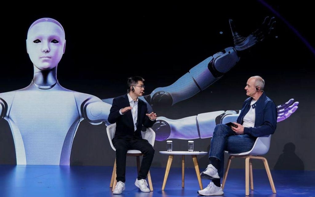 宇树科技CEO:机器人任意动作生成、自主出招对打,六个月后可实现