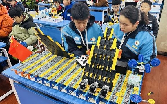 郑州市中原区青少年人工智能创新挑战赛圆满落幕