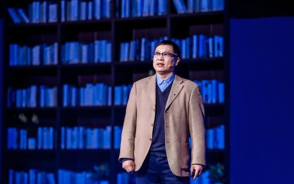 对标美国的数据，我们需要6000万名飞行员