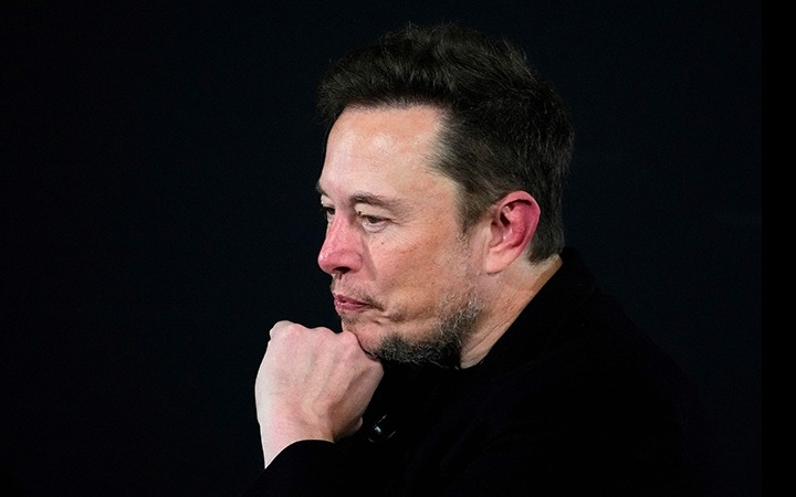 马斯克亲手砍掉Model S/X车型！特斯拉交出最惨年报