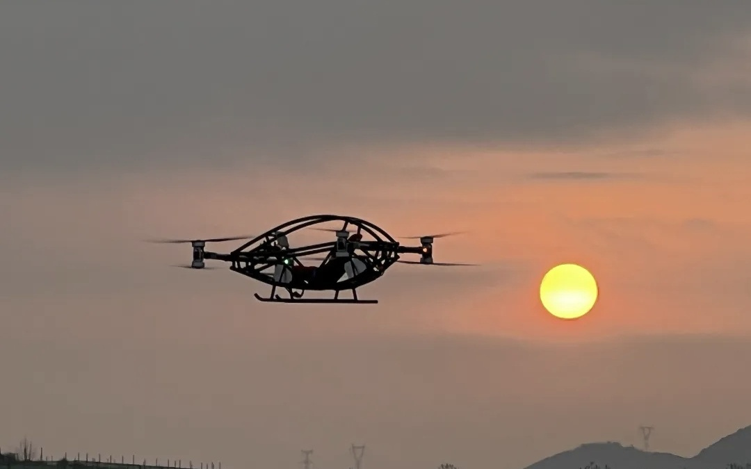 江西首架超轻型电动载人飞行器成功研发