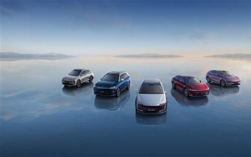 鸿蒙智行电池技术负责人：为延长电池寿命 我们把华为化学家、数学家都投入了进来