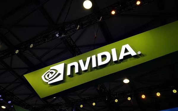 在中国一颗也卖不出去！NVIDIA无奈停产H200芯片：加速Vera Rubin量产