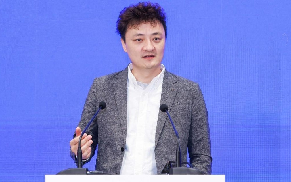 元戎启行引入DeepSeek“大牛”,基座模型突破将成为胜负手