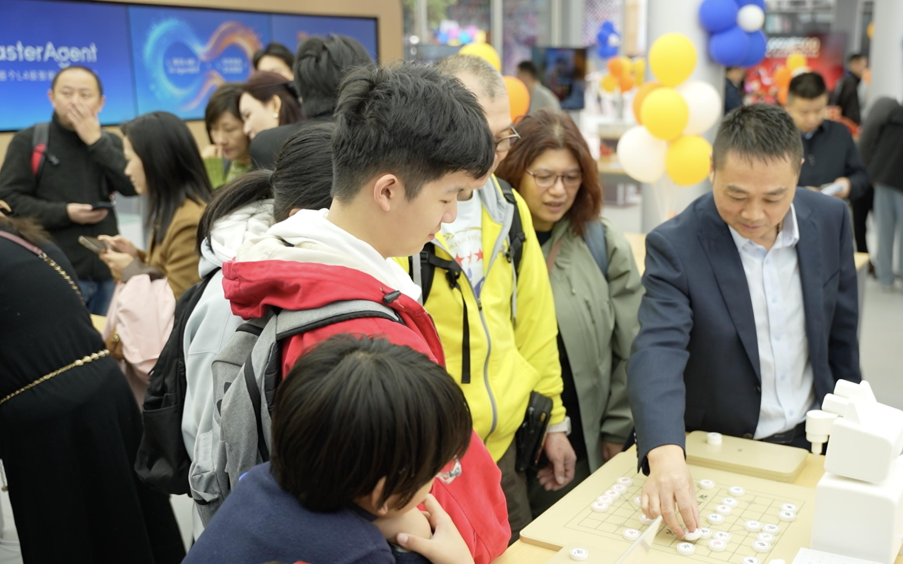 全球人工智能应用场景中心落地，深圳华强北有了新地标