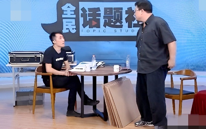 贾国龙狂怼罗永浩背后：126天内西贝经历预制菜到关店风波，“怼人”战绩可查的罗永浩这次说尽量忍