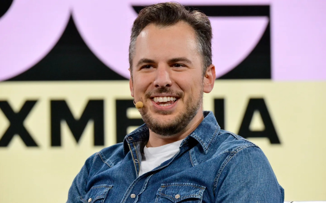 再造一个10亿爆款！Ins之父卸任Anthropic CPO，空降一线写代码