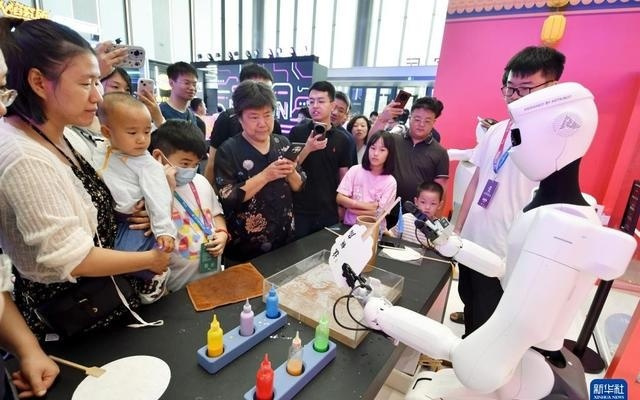 海评面：“在机器人技术领域，中国是第一”