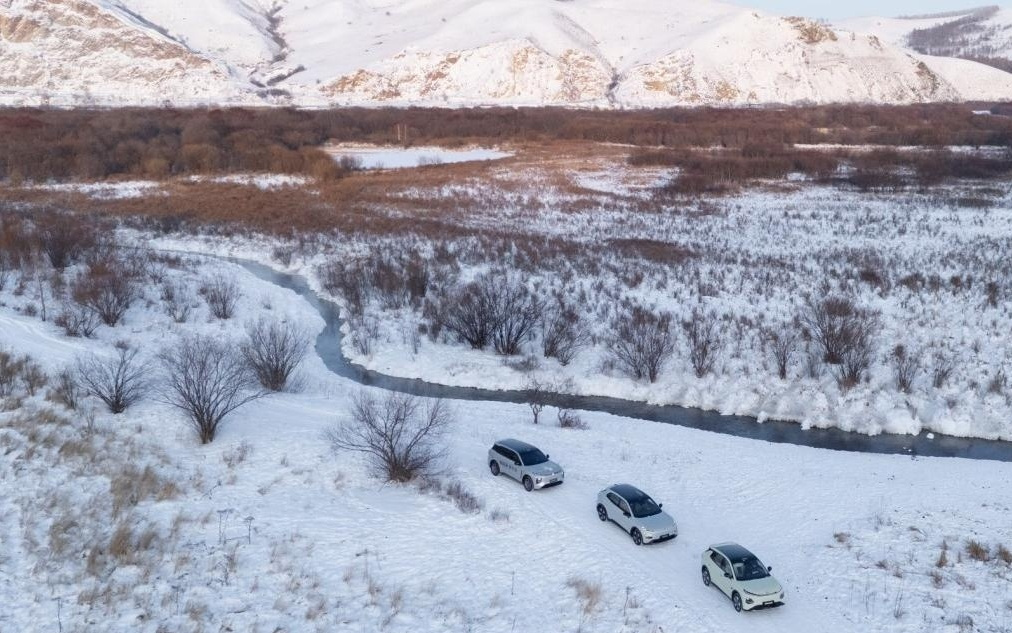 长安汽车发布首款钠电量产车，冬测验证智能安全与电池低温性能