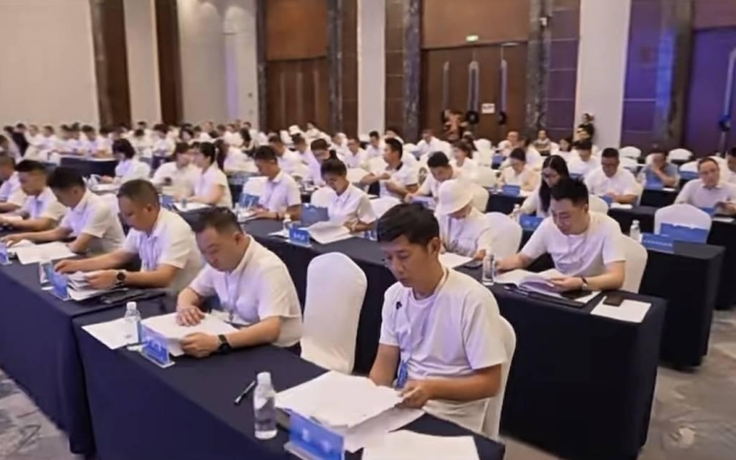 乐山市互联网行业联合会揭牌成立 峨眉武术非遗代表性传承人马赵凌云担任副会长