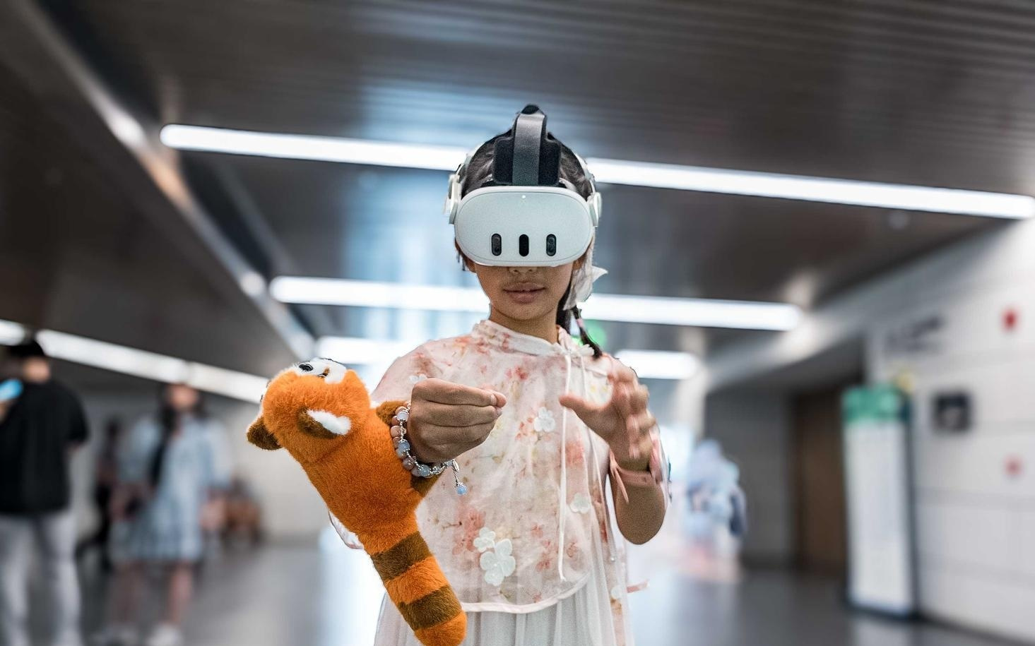 科技+文旅，场景“大练兵”！成都13款机器人与人工智能产品接受实景检验