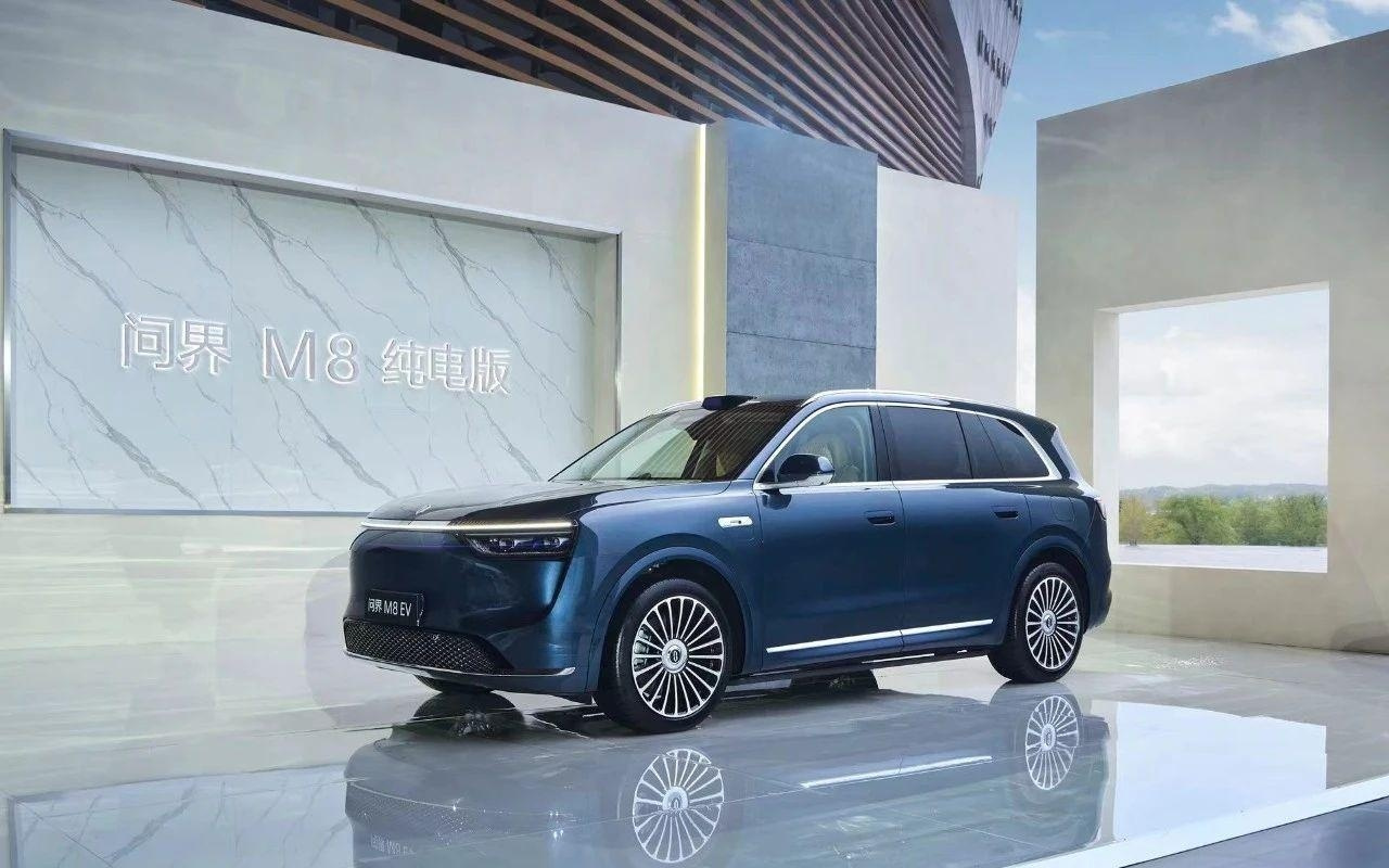 问界M8纯电版上市，35.98万起；纯电大三排SUV，蔚来、特斯拉、理想、问界贴面竞争