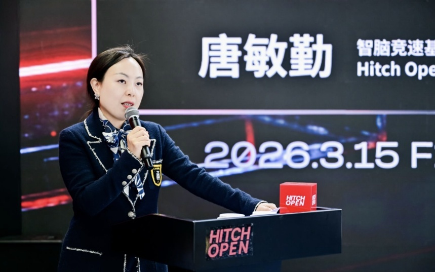 挑战“极速时刻”,人类再也阻挡不了AI迈入F1赛车的“终极考场”