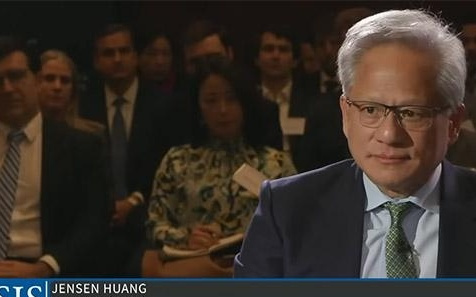 “美国造个数据中心要三年，中国……”