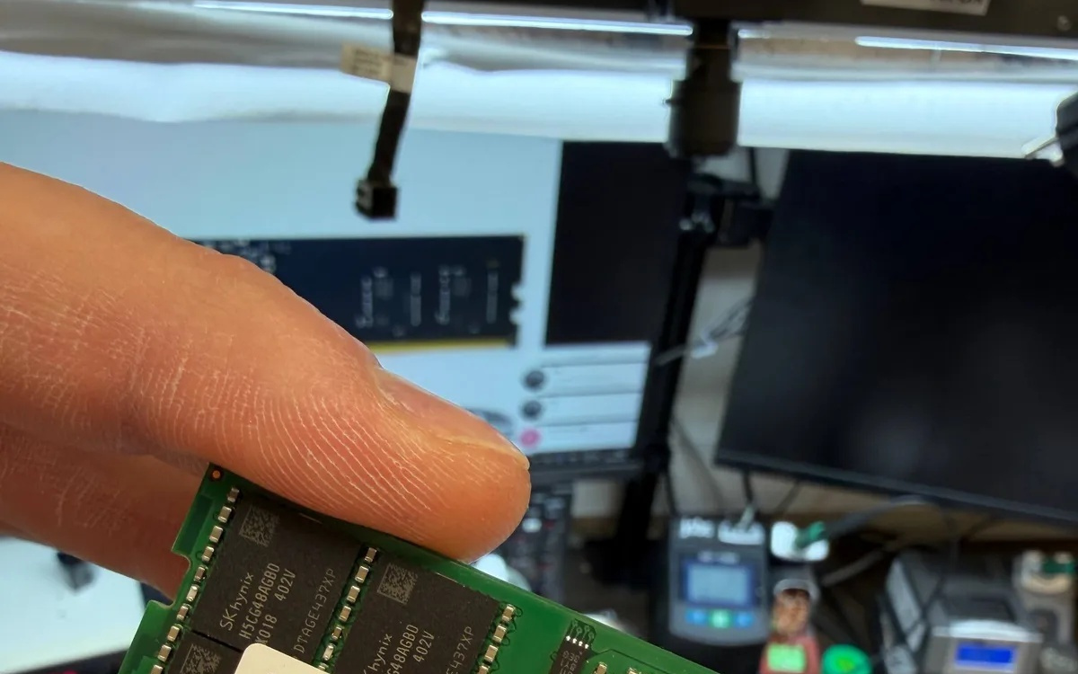 俄罗斯达人自制DDR5内存，成本低性能强