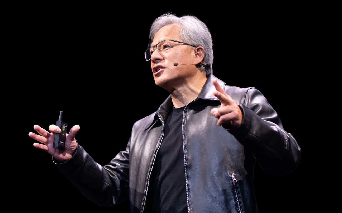 黄仁勋：AI不会直接“抢”走你的工作，而是催生一些奇怪的新职业