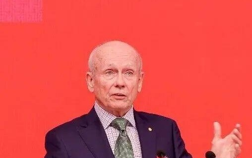 全球观·中国策丨诺奖得主彼得·豪伊特：人工智能将主导制造业数智化转型进程