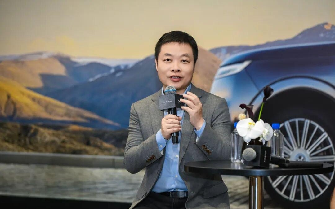 L2、L4一起做：小鹏的首款Robotaxi是一款全尺寸SUV