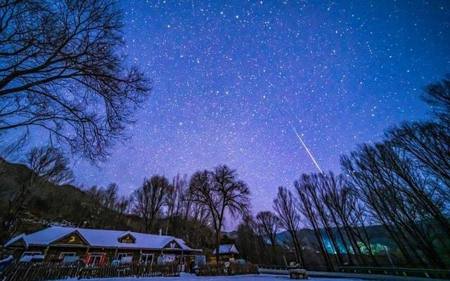 今晚，别错过2025最后一场流星雨！