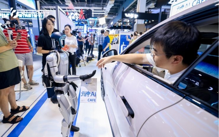 WAIC 2025: 斑马智行元神AI大模型，获全球机构测评第一