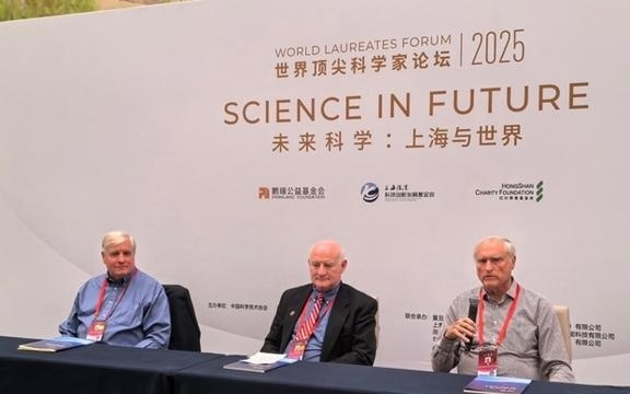 两位从未合作过的“科学搭子”，如何共同拿下1000万元顶尖科学大奖