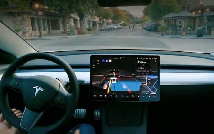 马斯克官宣FSD重大调整：30天后取消买断制，仅提供月租模式