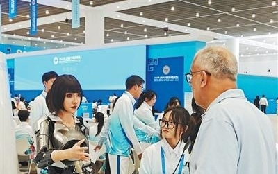 “小家”热气腾腾 “大家”蒸蒸日上（在中国·看中国）