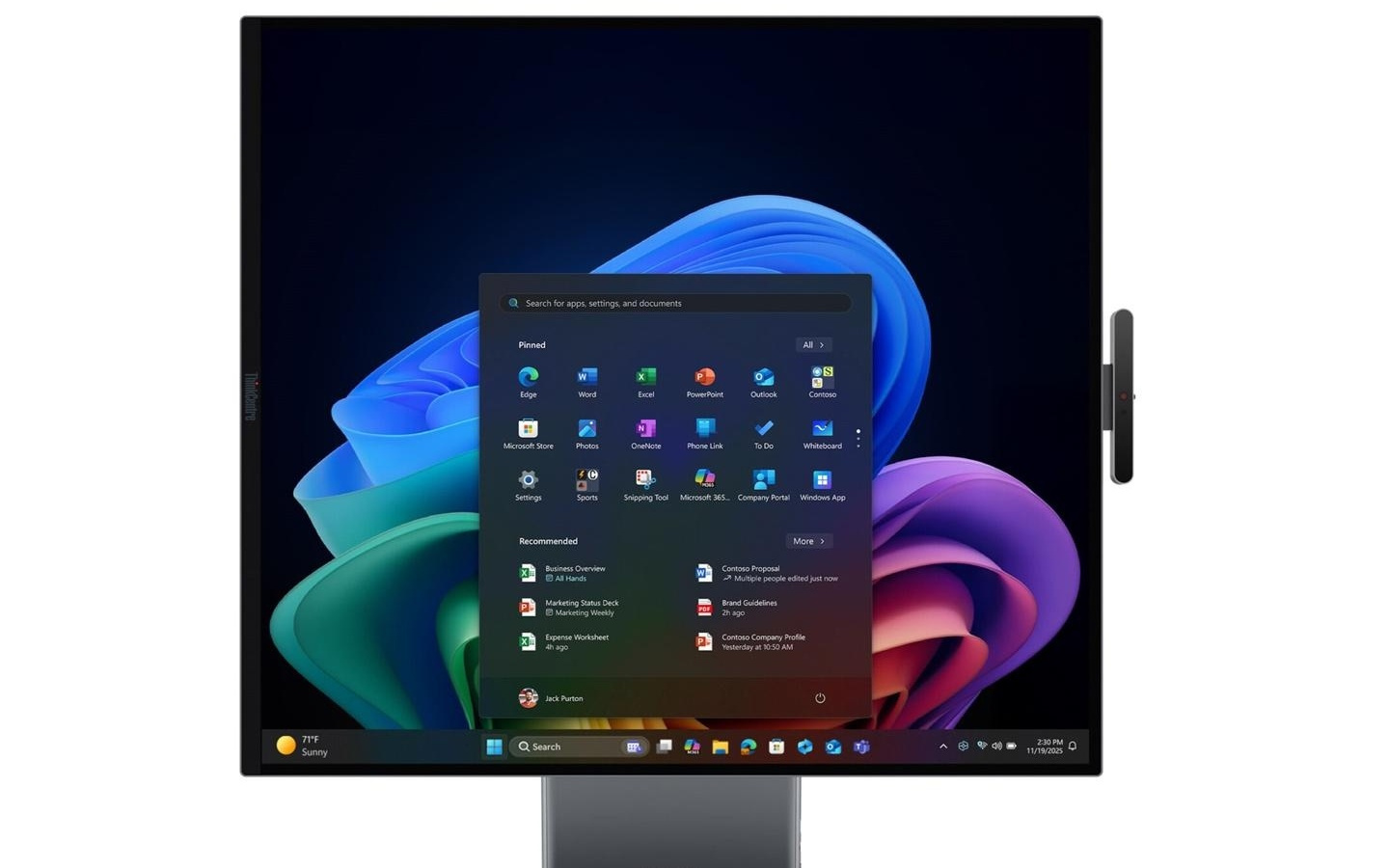联想展示ThinkCentre X一体机：27.6英寸16:18屏幕，近乎方形