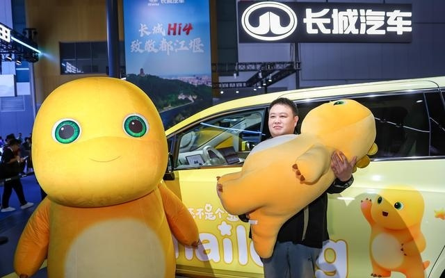 高山7亮相成都车展，魏牌持续发力品牌向上