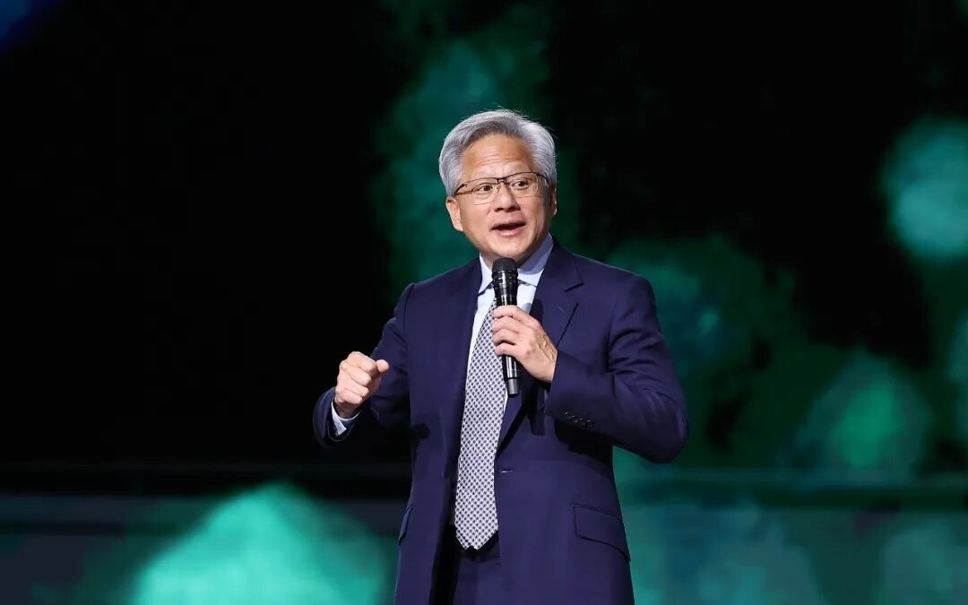 黄仁勋罕见发布署名长文