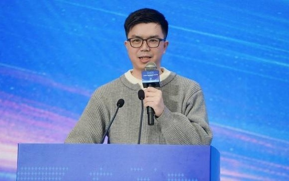 智元彭志辉:具身智能进入“部署态”元年