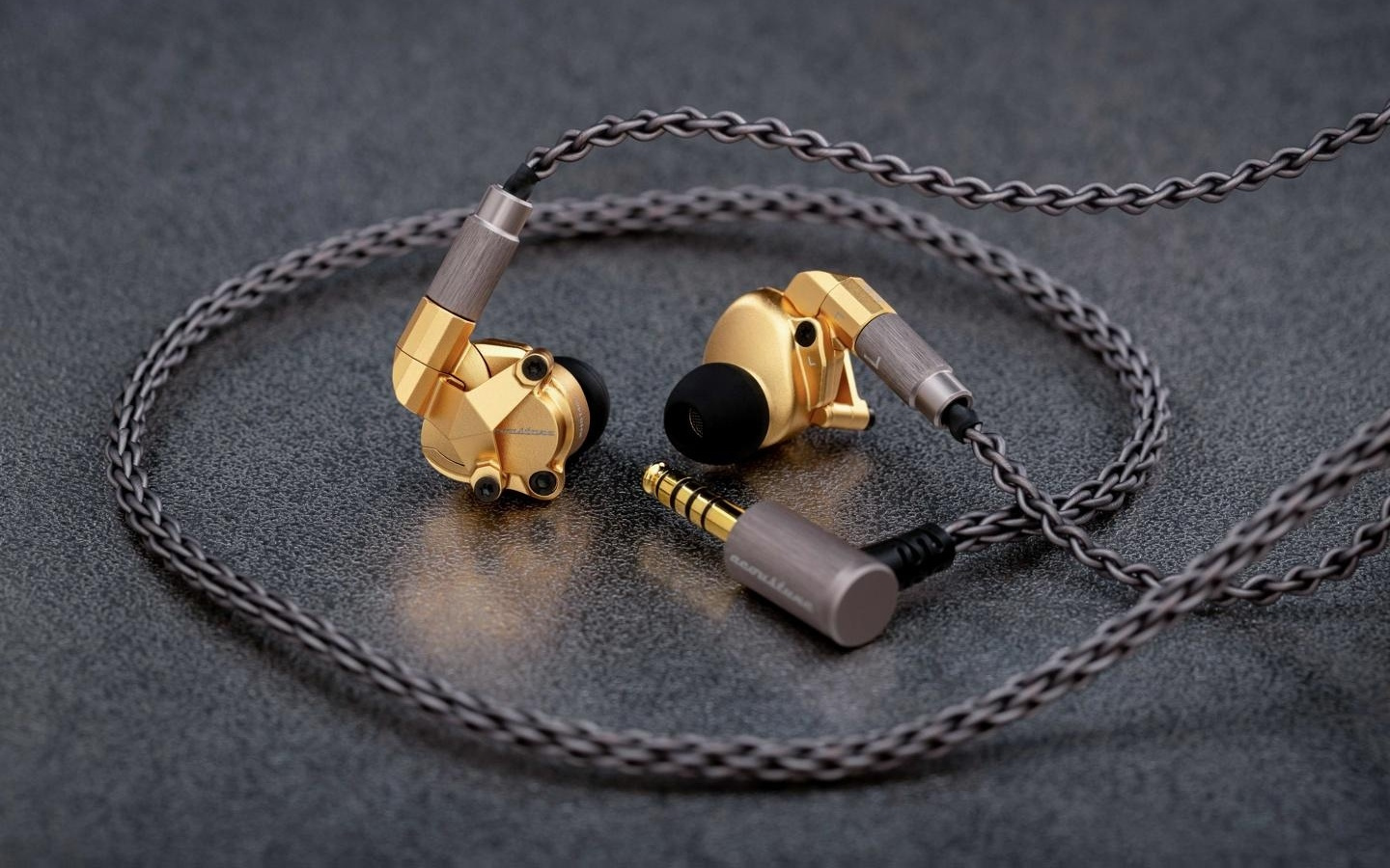 Acoustune发布XHS1400耳机:发声单元与连接器为独立模块