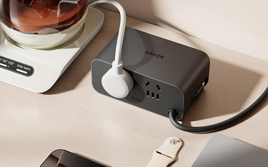 安克推出100W六口桌面充，首发价474元