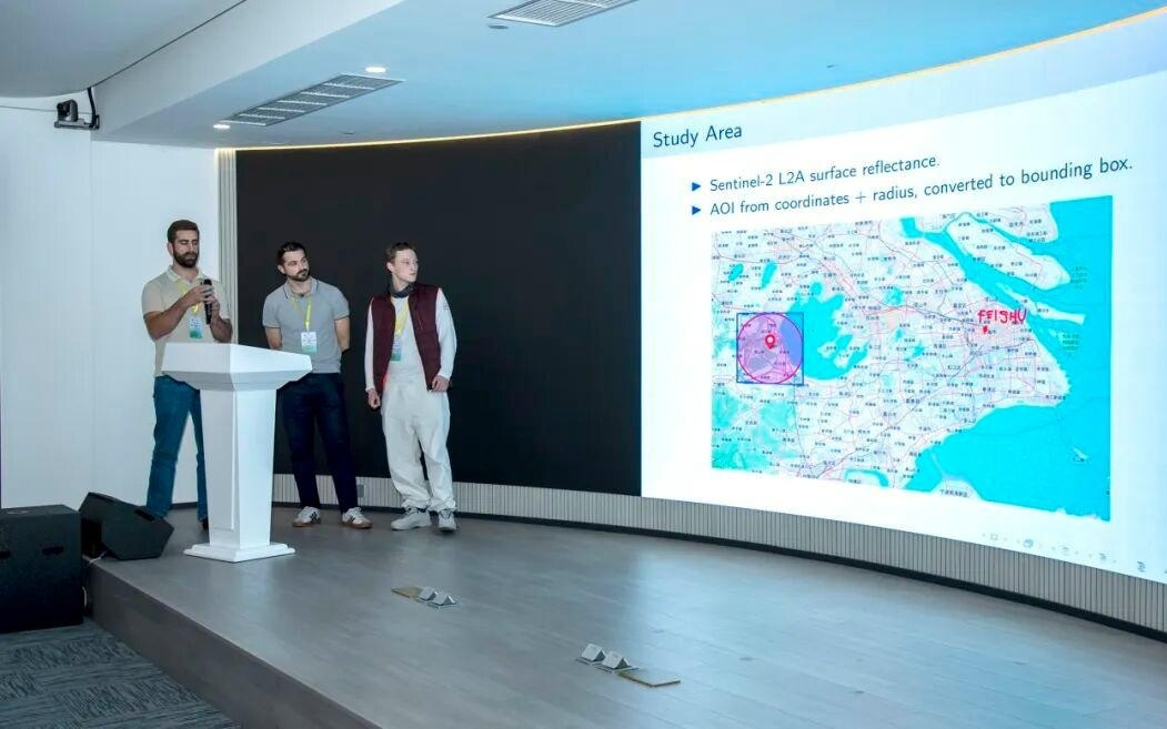 全球青年科学家齐聚普陀，共答AI与数学之问