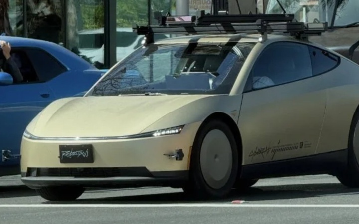 多辆特斯拉Cybercab现身工厂，量产稳步推进，道路测试已同步开始