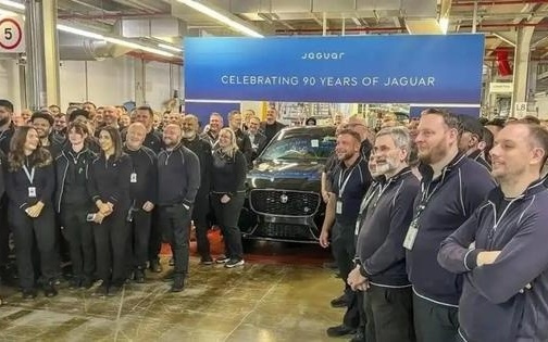 告别燃油，90岁的捷豹等一场电动救赎