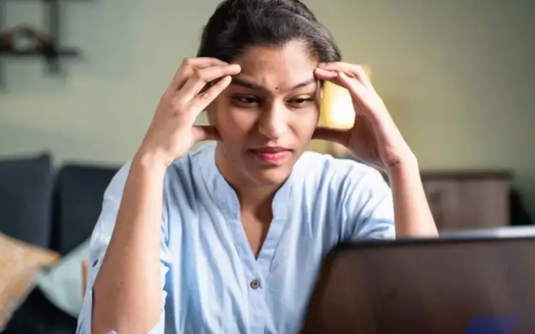 年薪70万跌至几千块！第一批被AI取代的人类出现了