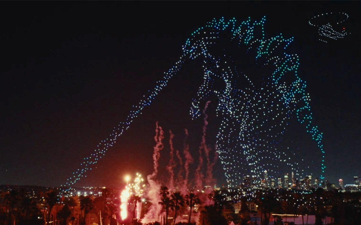 3000架无人机点亮洛杉矶！苹果《帝王计划》宣发创世界纪录
