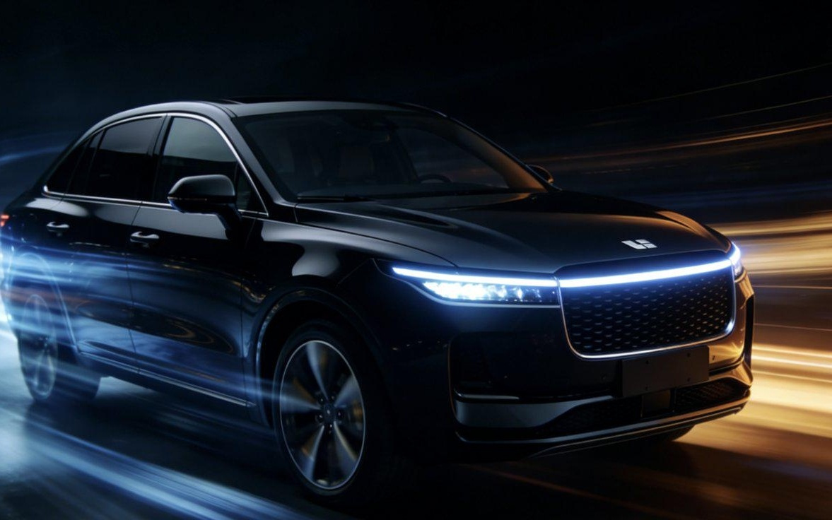 营收破千亿，净利却缩水85%，理想汽车进入“最危险的一年”