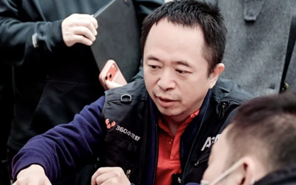 龙虾时代,老板再无避风港,红衣大叔重回一线打了个样