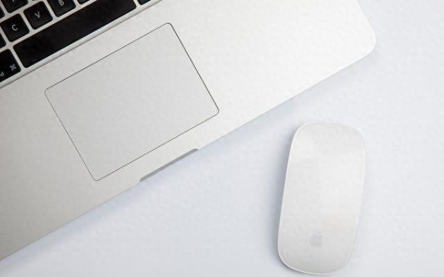 苹果新专利：MacBook Pro 或迎轻量化与降噪散热新升级